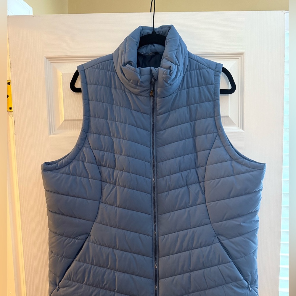 DSG Women's Quilted Blue Vest